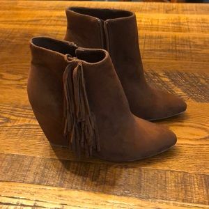 Perfect fall fringe bootie